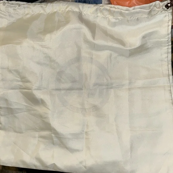 MK dust bag drawstring - Picture 4 of 4